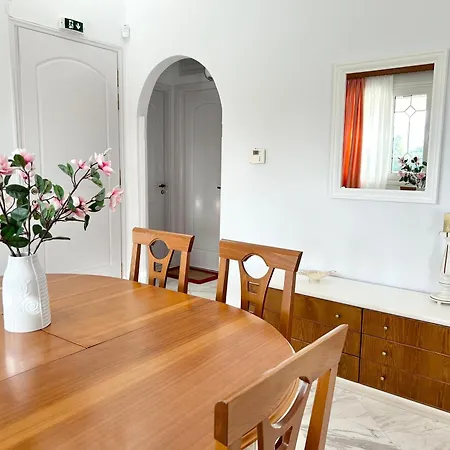 Margarita And Joanna' S House Appartement